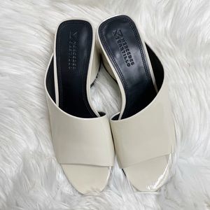 NEW Mercedes Castillo Kuri Slide Mules